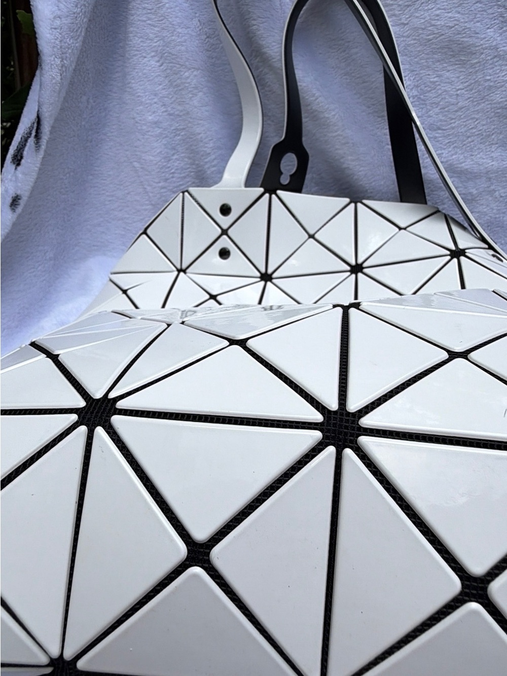 Authentic! Pre-loved ISSEY MIYAKE BAO BAO white - Picture 13 of 16